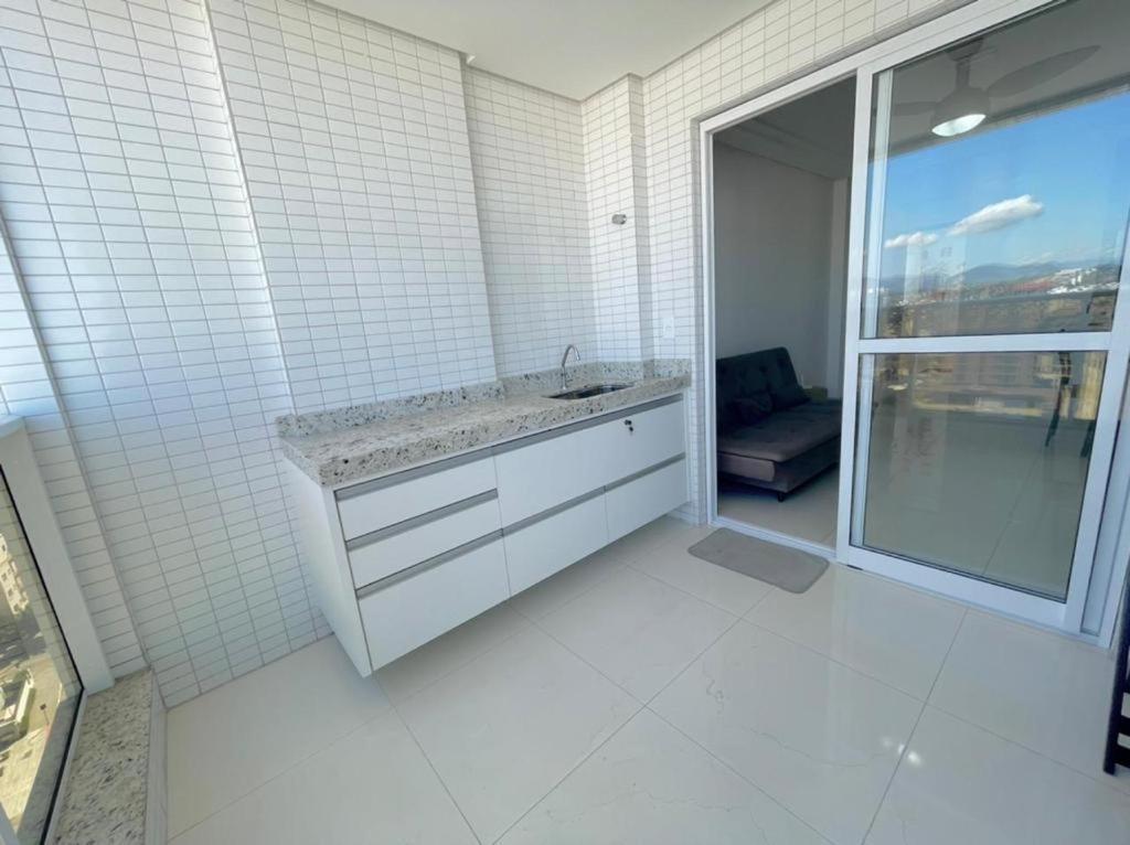 Apartamento Edificio Paris Apartment กวาราปารี ภายนอก รูปภาพ